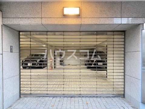 2/4 駐車場