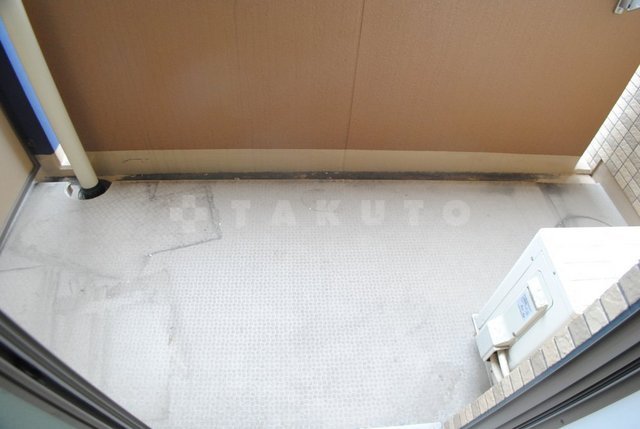 16/27 バルコニー