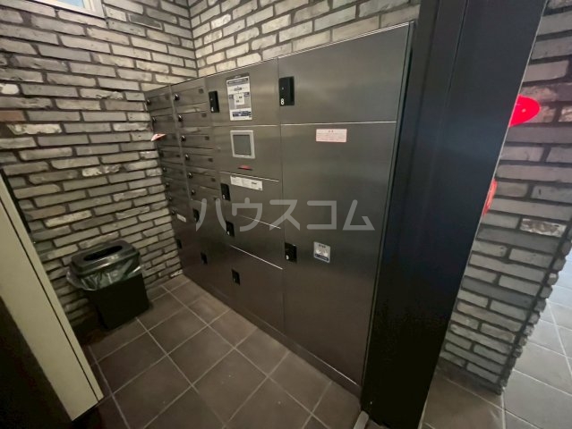 26/30 エントランス