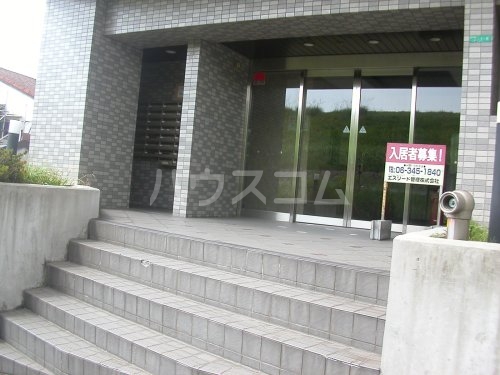 16/26 エントランス