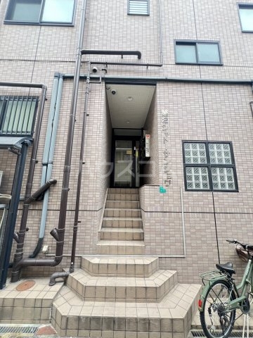 21/28 エントランス