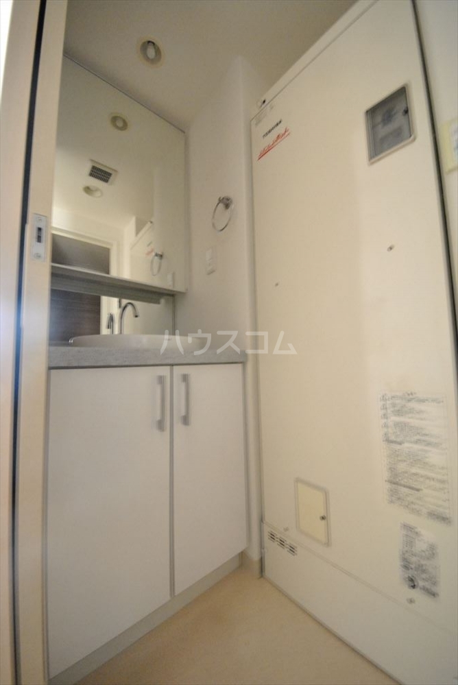 13/30 洗面