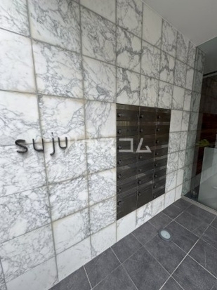 14/17 エントランス