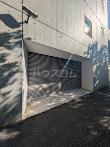 2/5 駐車場