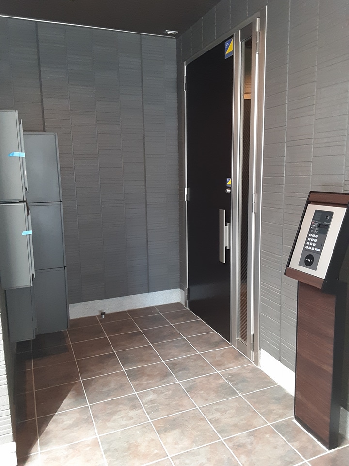 2/3 エントランス