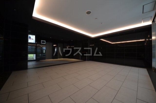 19/29 エントランス