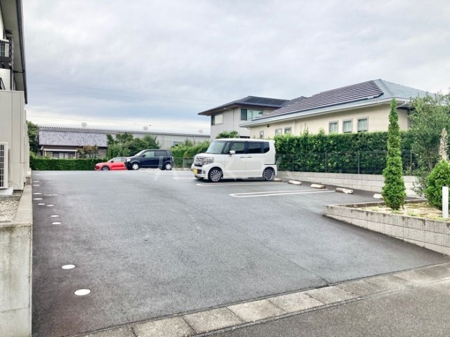 21/25 駐車場