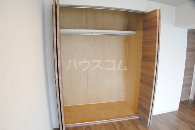 13/30 収納