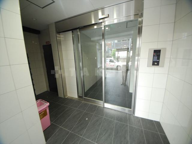 21/29 エントランス