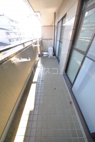 20/30 バルコニー