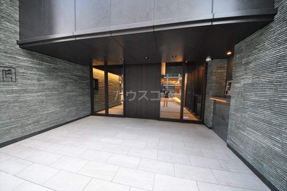 20/28 エントランス