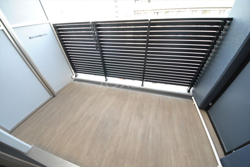 16/27 バルコニー