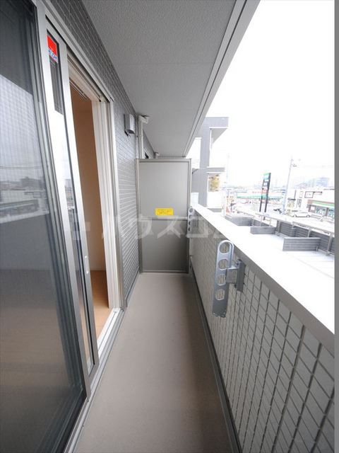 14/28 バルコニー