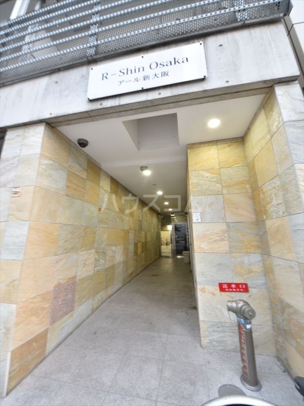 26/30 エントランス