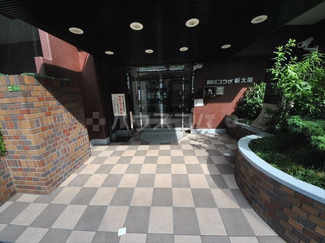 19/20 エントランス