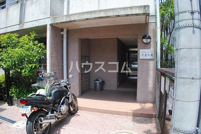 13/20 エントランス