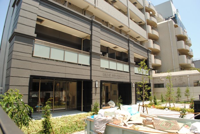 16/26 エントランス