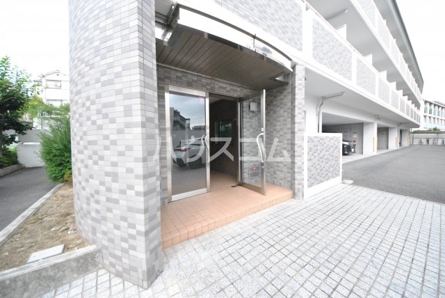 15/21 エントランス