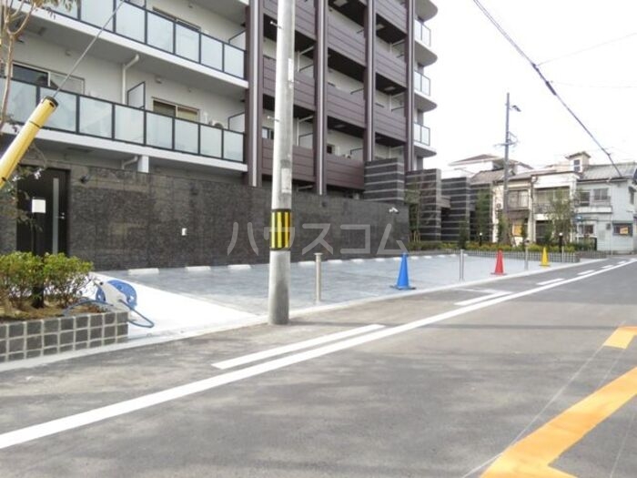 18/21 駐車場