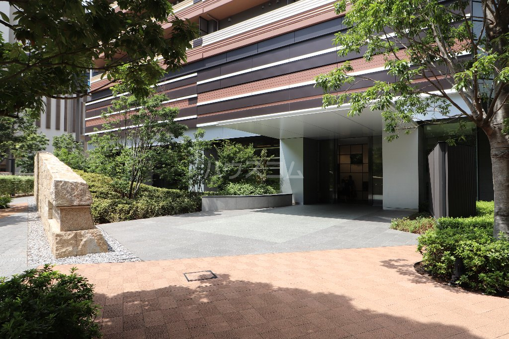 29/30 エントランス