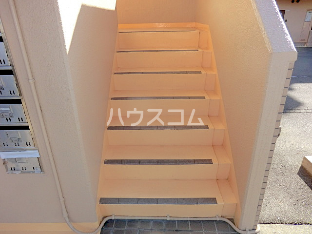 21/25 エントランス