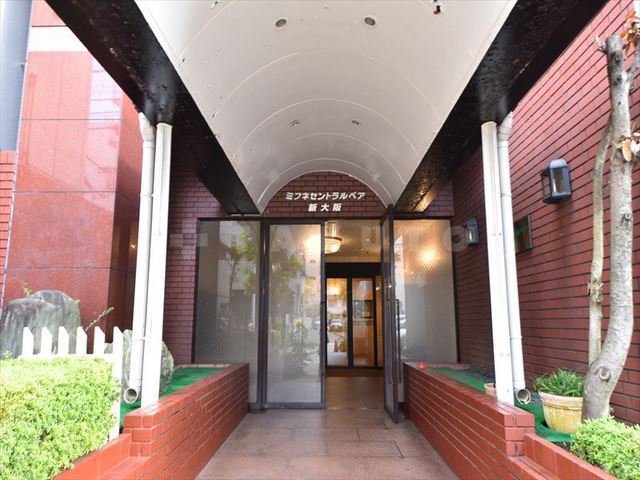 25/30 エントランス