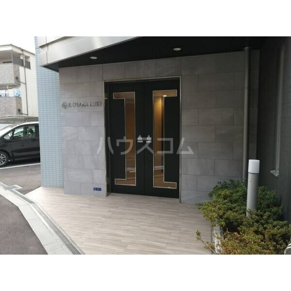 23/30 エントランス