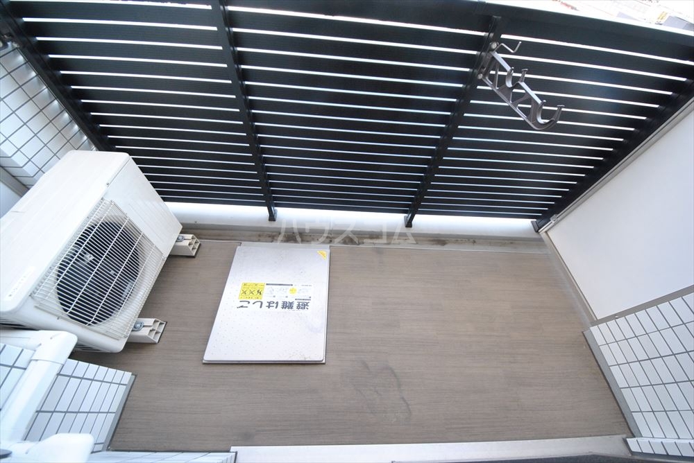 19/30 バルコニー