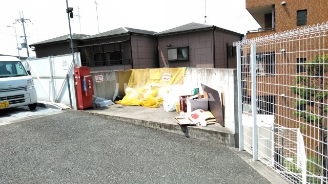 25/30 駐車場