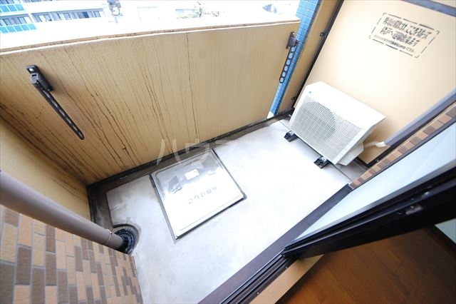 23/30 バルコニー