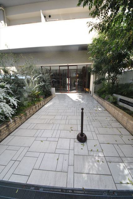 19/29 エントランス