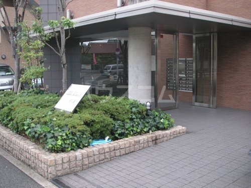 14/15 エントランス