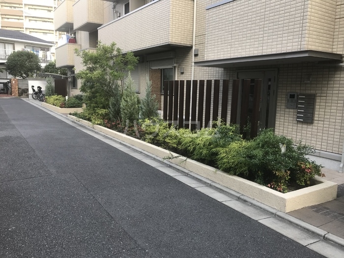 14/15 エントランス