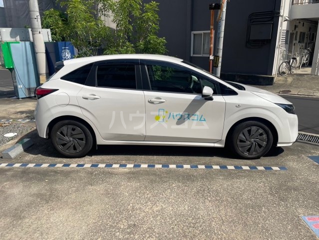 23/30 駐車場