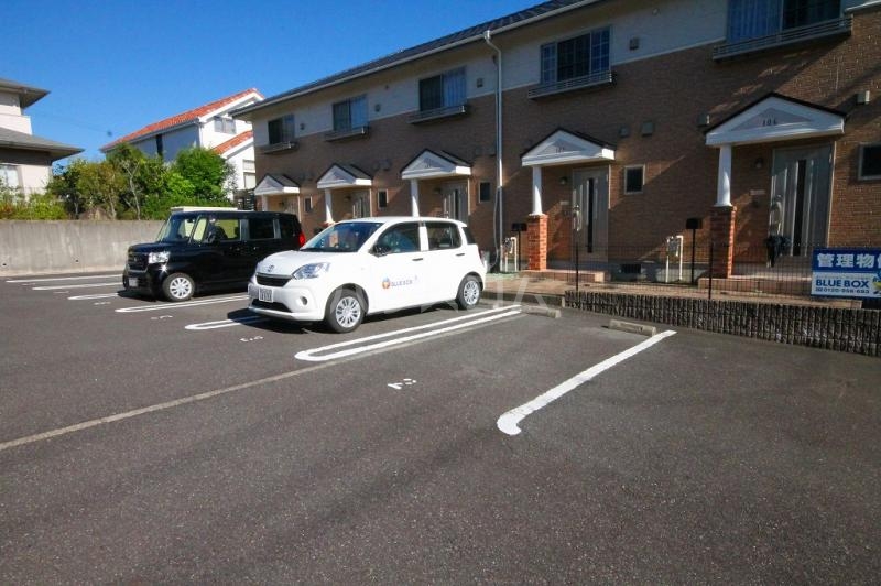 19/27 駐車場