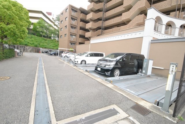 8/11 駐車場