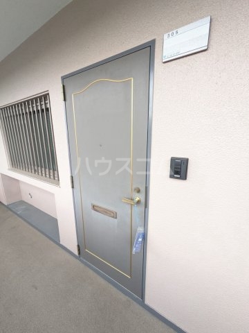 14/30 玄関