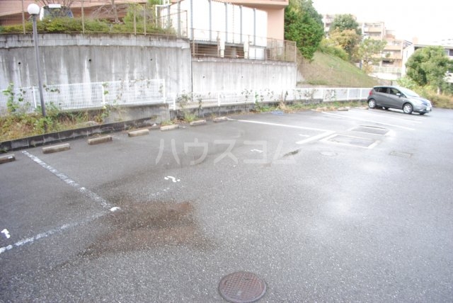 14/21 駐車場