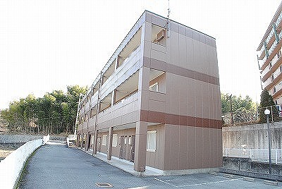 15/22 エントランス