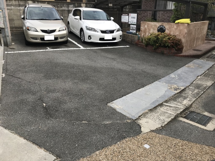 14/22 駐車場