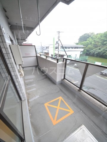 13/21 バルコニー