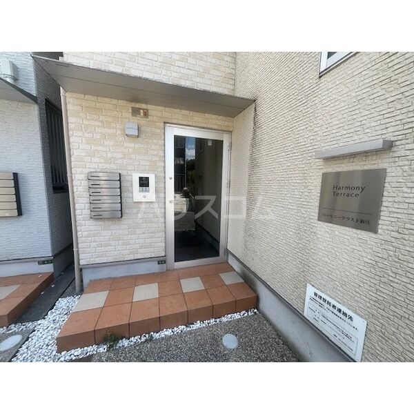 5/5 エントランス