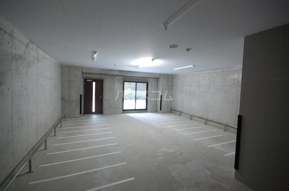 16/26 駐車場