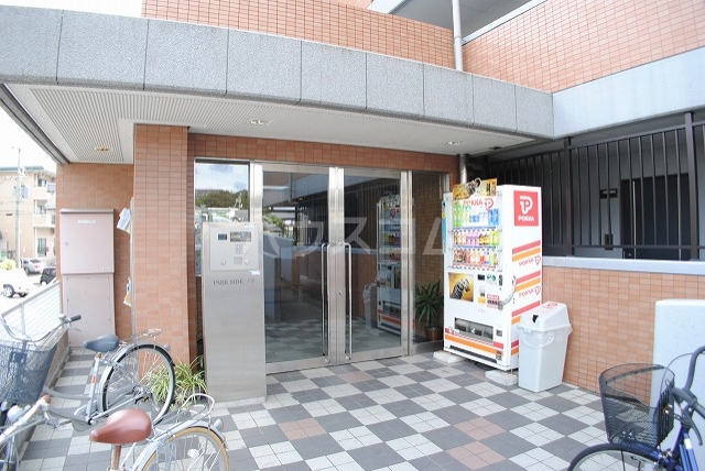 14/21 エントランス