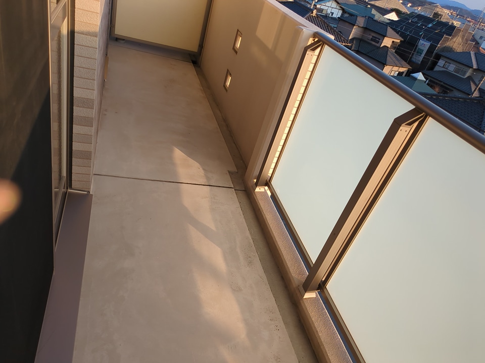 19/30 バルコニー