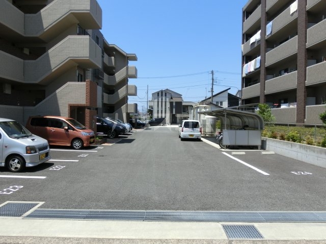 21/27 駐車場