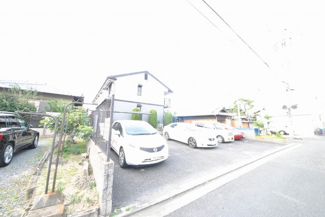 18/24 駐車場