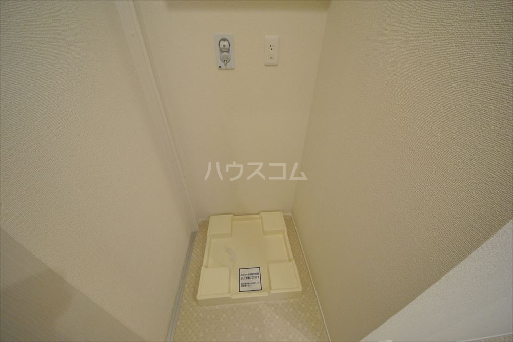 24/30 エントランス