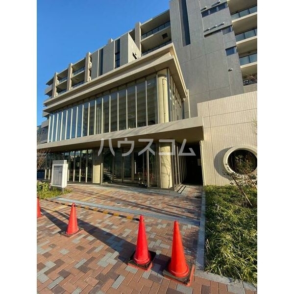 2/5 エントランス