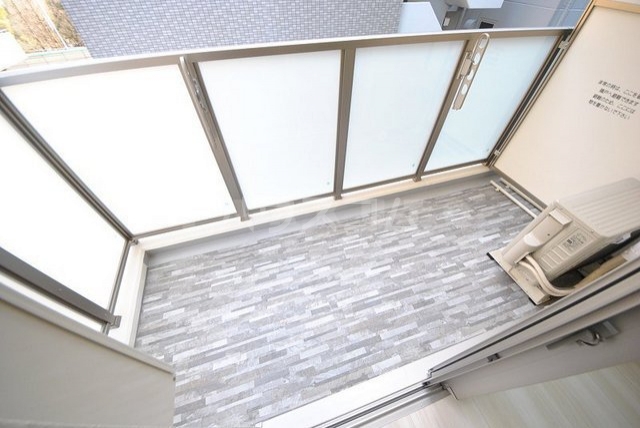 15/28 バルコニー